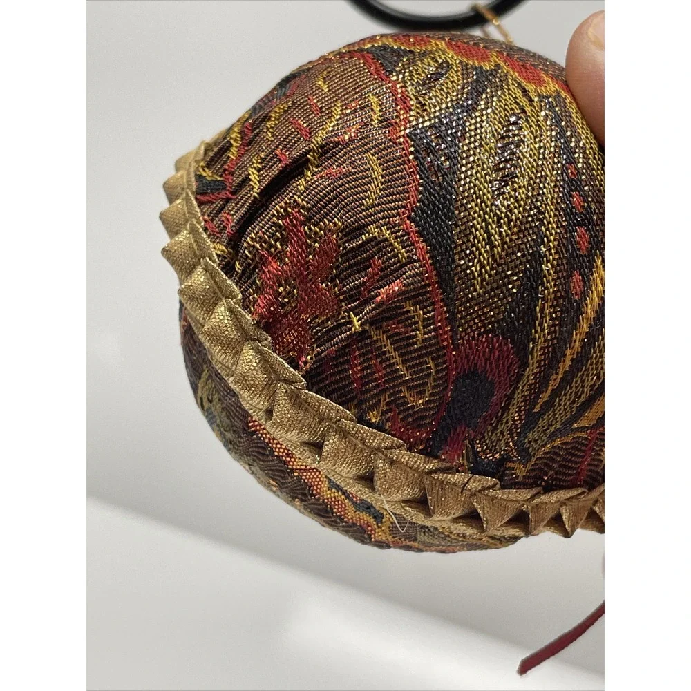 Vintage Gold Floral Red‎ Black Christmas Ornament Abstract Handmade Bows Read